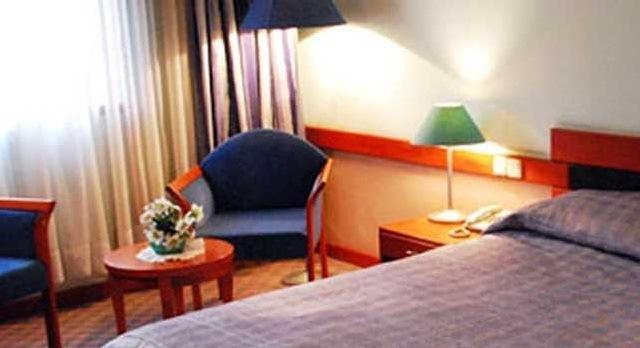 Tori Hotel Tbilisi ห้อง รูปภาพ